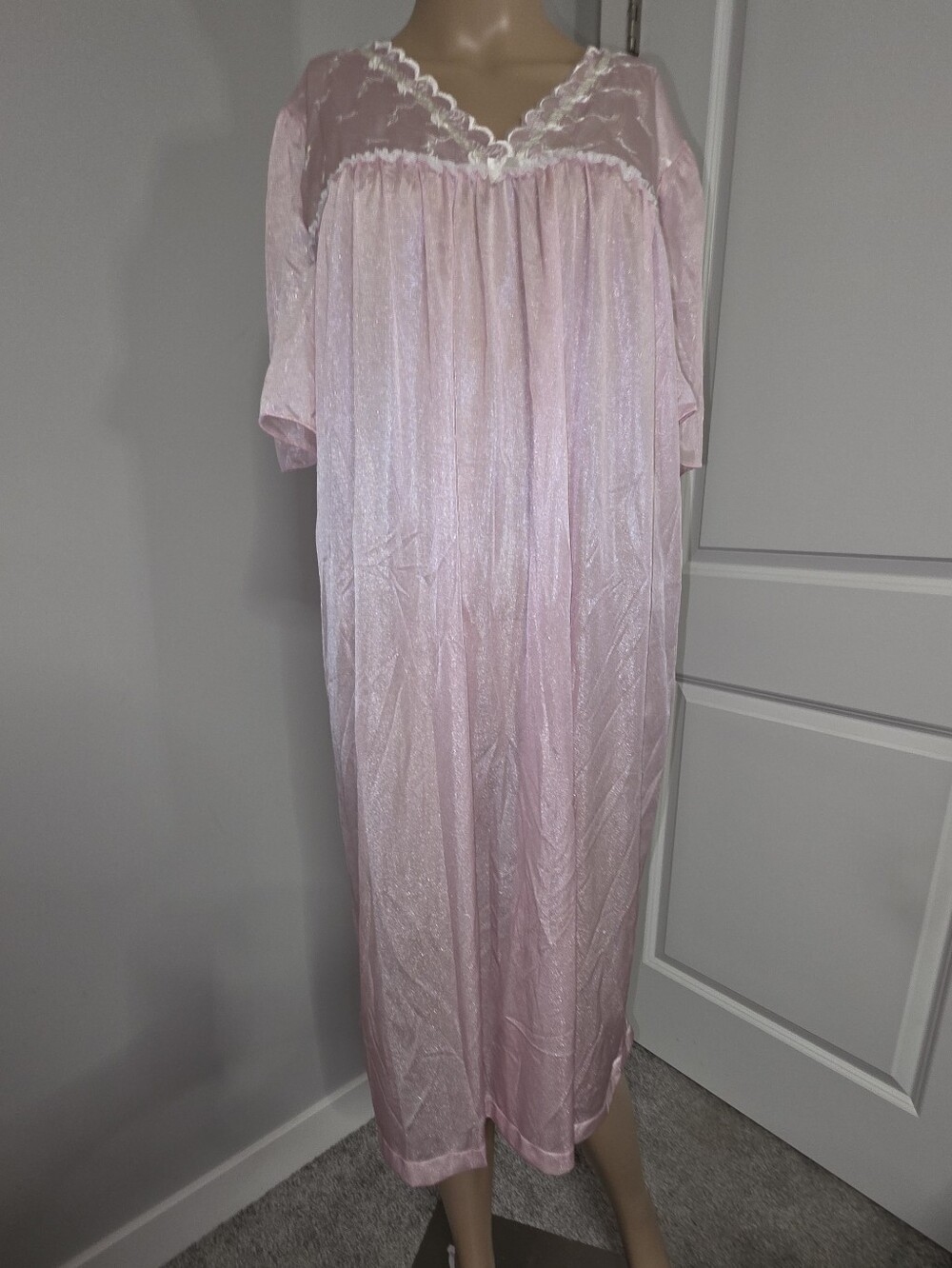 Vintage Simply Basic Pink Nylon Lace Trim Nightgown Plus Size 2XL Made in USA